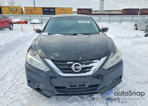 2016 Nissan Altima 2.5 z USA, uszkodzony, nr VIN 1N4AL3AP8GC143205